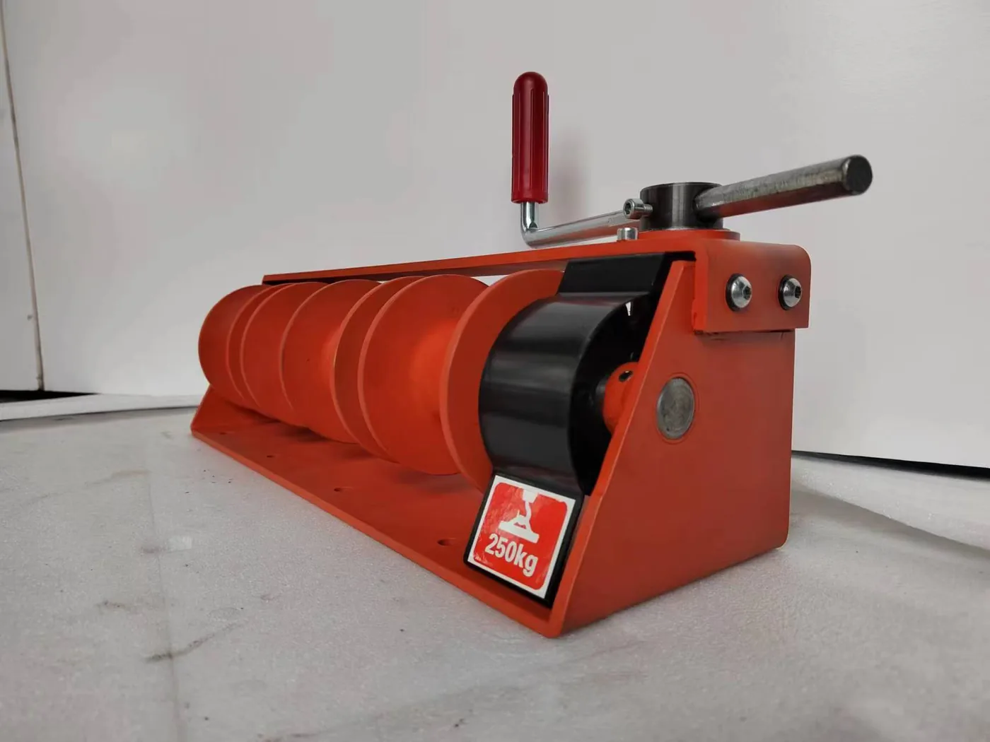 Light-Duty Manual Hand Winch thumbnail 2
